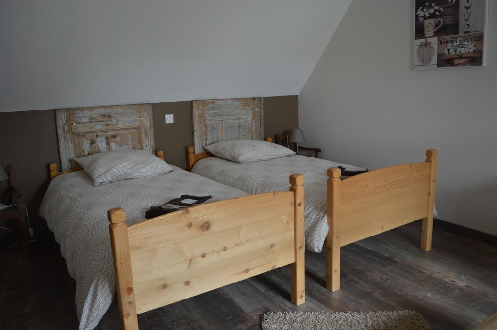 Gite De La Cour Campandré-Valcongrain Eksteriør bilde