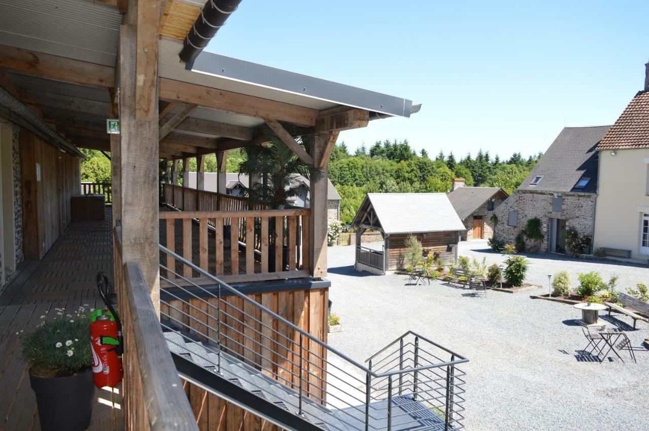 Gite De La Cour Campandré-Valcongrain Eksteriør bilde